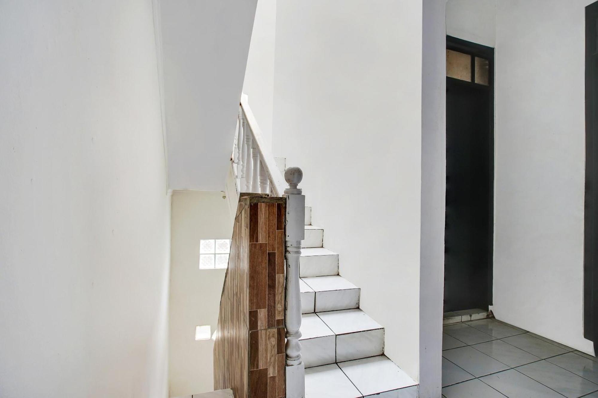 Spot On 91117 Sriwijaya Residence Syariah バンドゥン エクステリア 写真