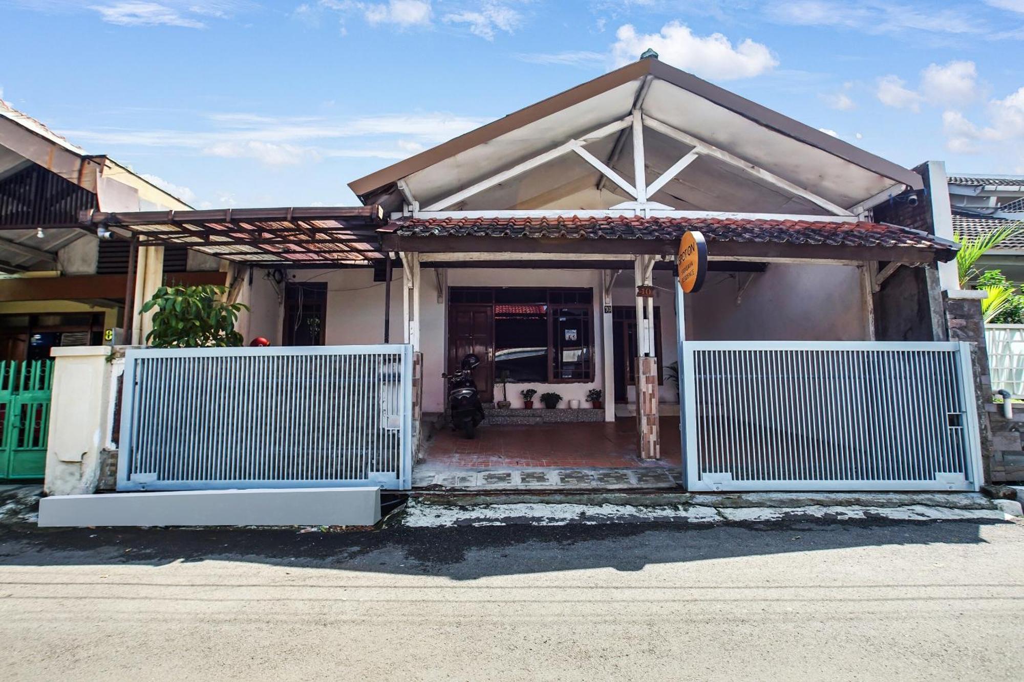 Spot On 91117 Sriwijaya Residence Syariah バンドゥン エクステリア 写真