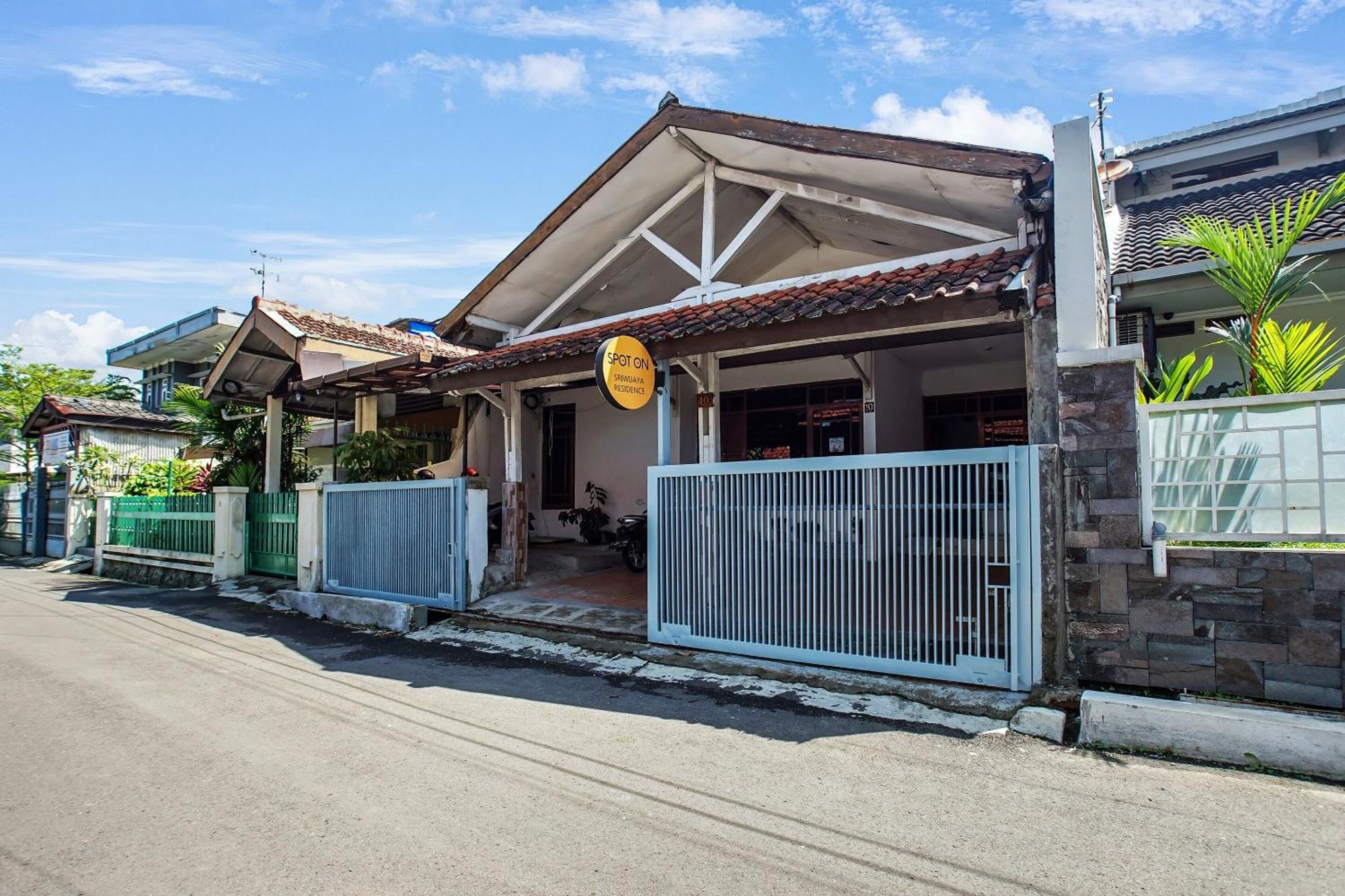 Spot On 91117 Sriwijaya Residence Syariah バンドゥン エクステリア 写真